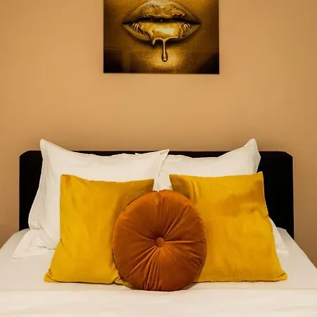 Luxury 100 M2 Appartment In City Centre Of Breda Buitenkant foto