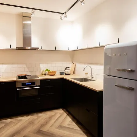 Luxury 100 M2 Appartment In City Centre Of Breda Buitenkant foto